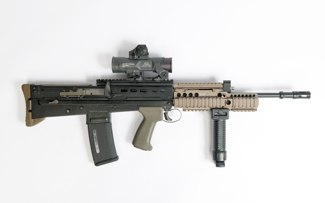 London's Gun Why No One Except The British Army Likes The L85A1